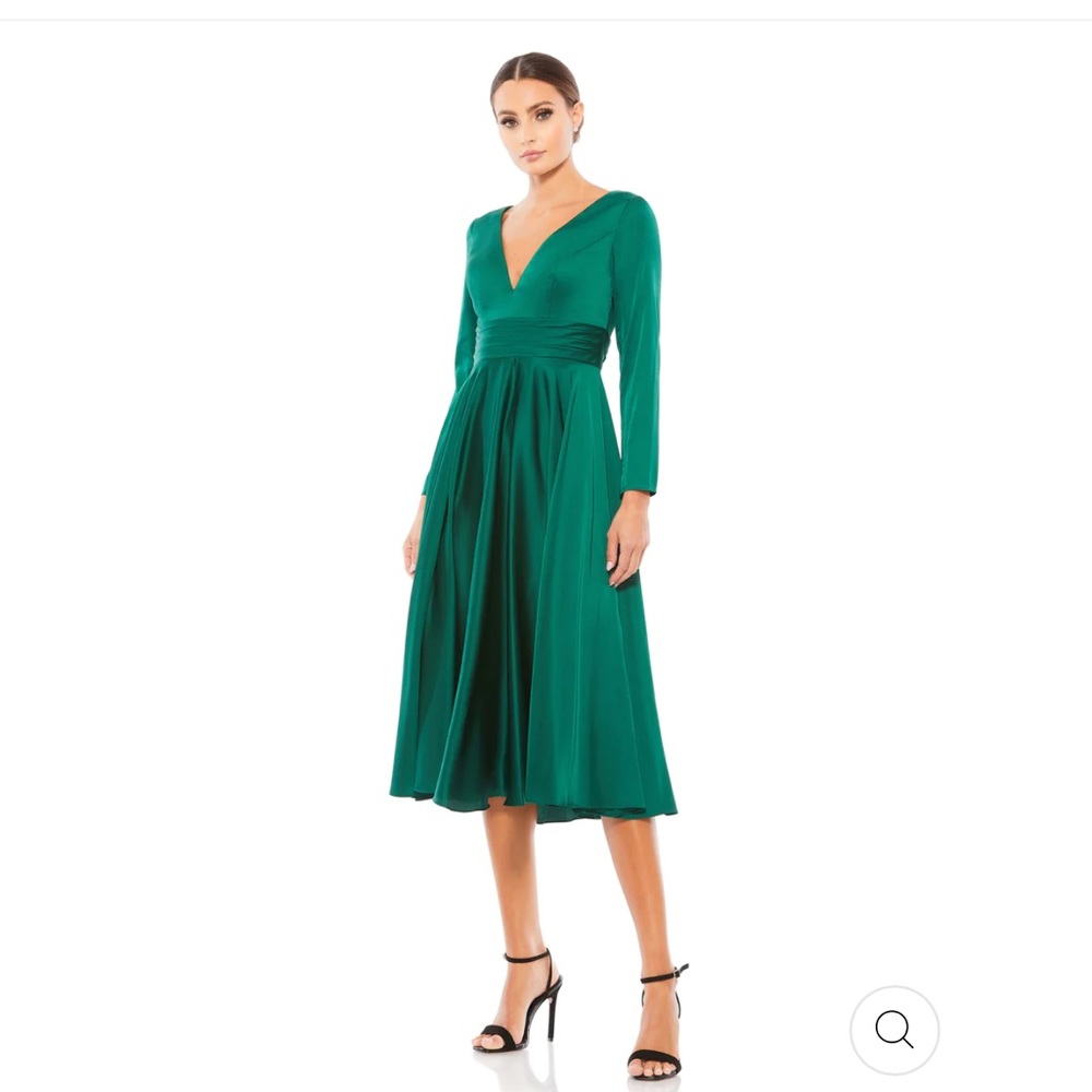MAC DUGGAL green long sleeve midi dress NWT